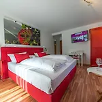 Salmen Hotel 3*