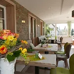 Salmen Hotel 3*