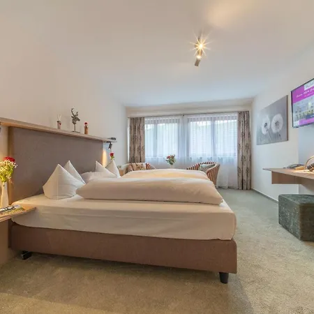 لاندهوتيل زايمن فندق